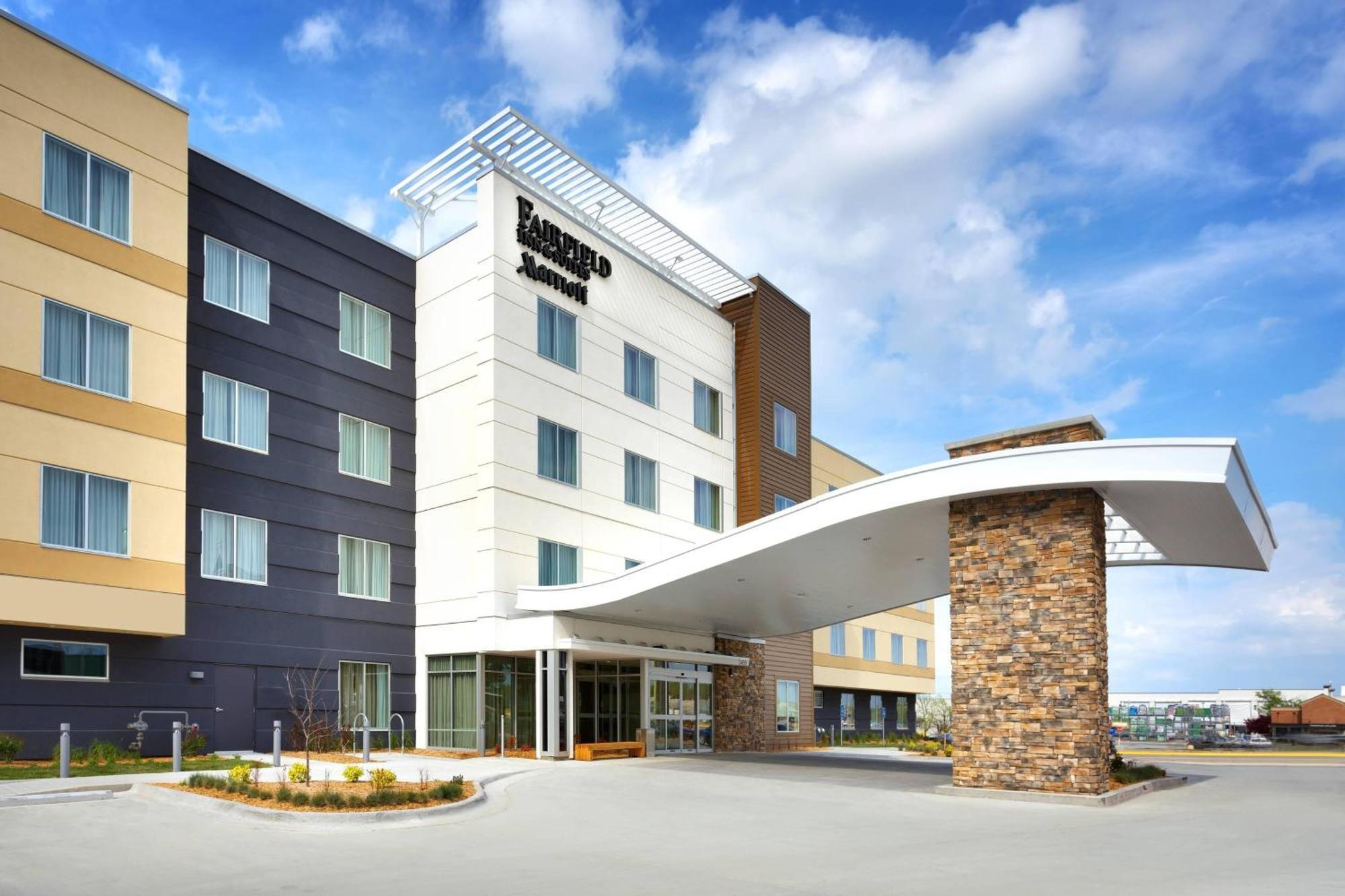 Fairfield Inn & Suites By Marriott Springfield North Exterior photo